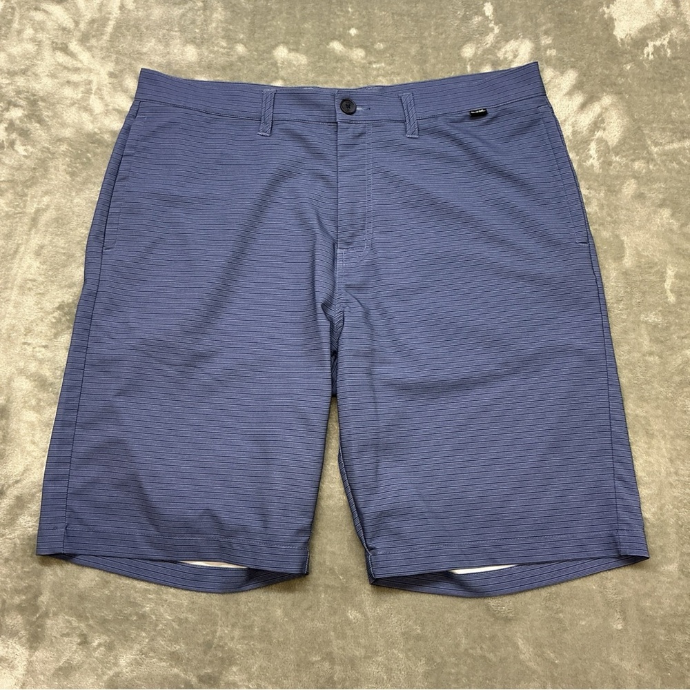 Travis Mathew Golf Shorts Mens 36 flat front blue performance stretch